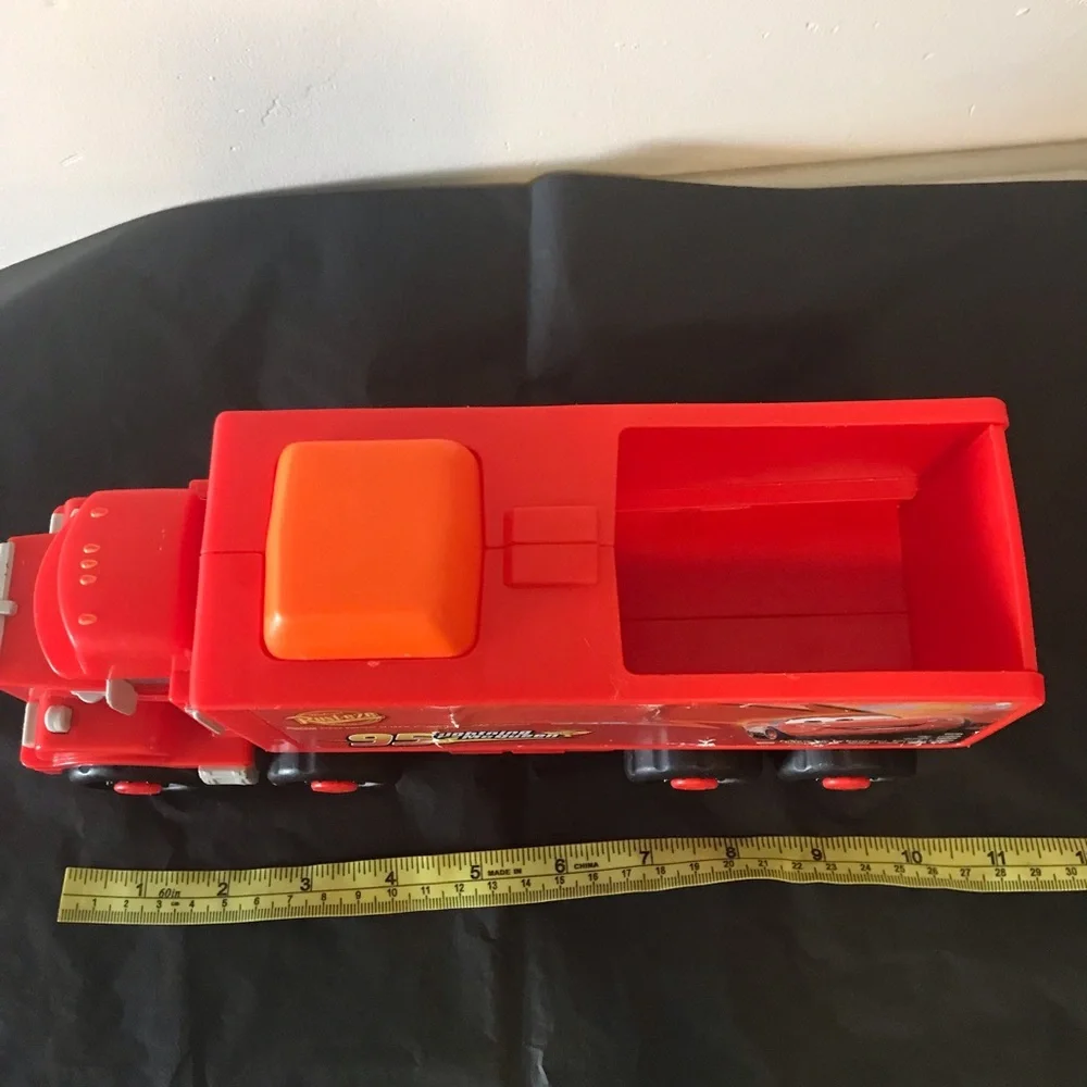 Cars Lightning McQueen Red Toy Hauler Truck Collectible Rare